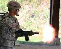 Guardsmen Tests The M26 12 Gauge Modular Accessory Shotgun System